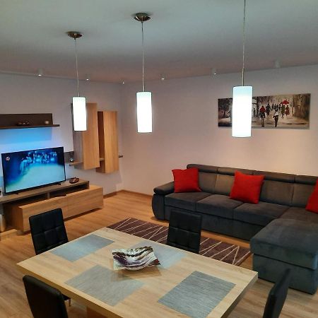 Sorin'S Comfortable Apartment 브라쇼브 외부 사진